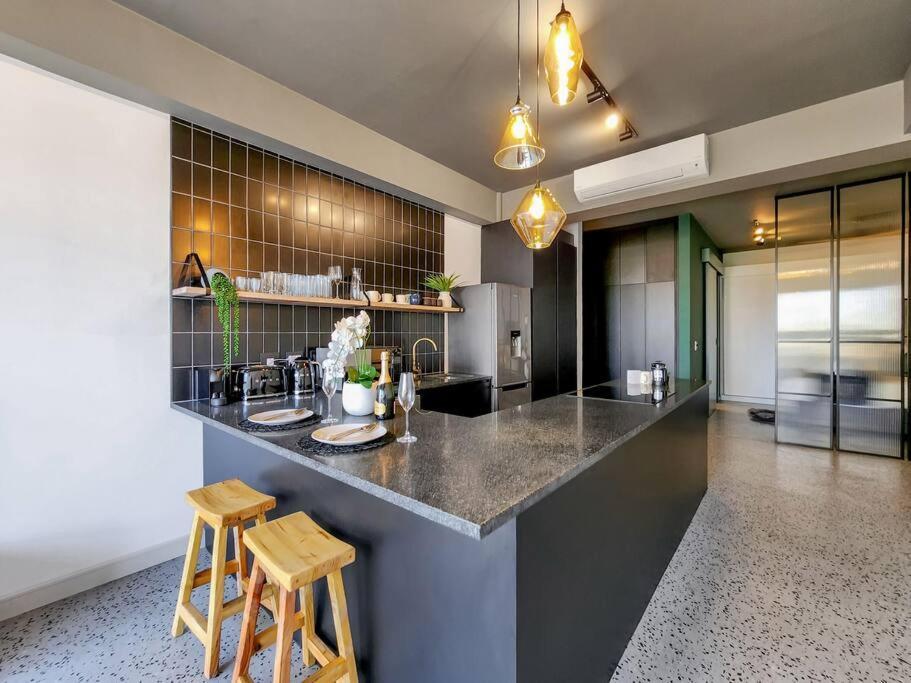 Captivating With And Mountain Views Cape Town