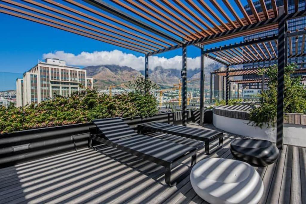 Apartment Captivating With And Mountain Views